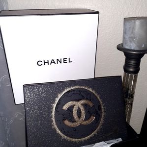 Chanel gift boxes